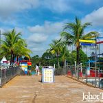 Build-A-Raft River Legoland Water Park 1