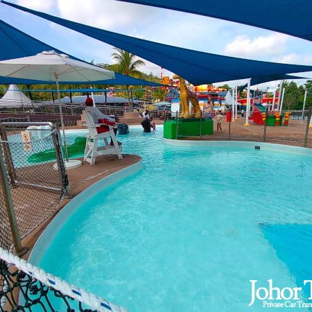 DUPLO Splash Safari Legoland Water Park 12