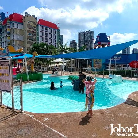 DUPLO Splash Safari Legoland Water Park 2