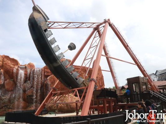 Swinging Ship Desaru Water Park 6